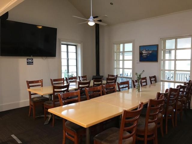 Caledonian Inn Роуб Екстериор снимка