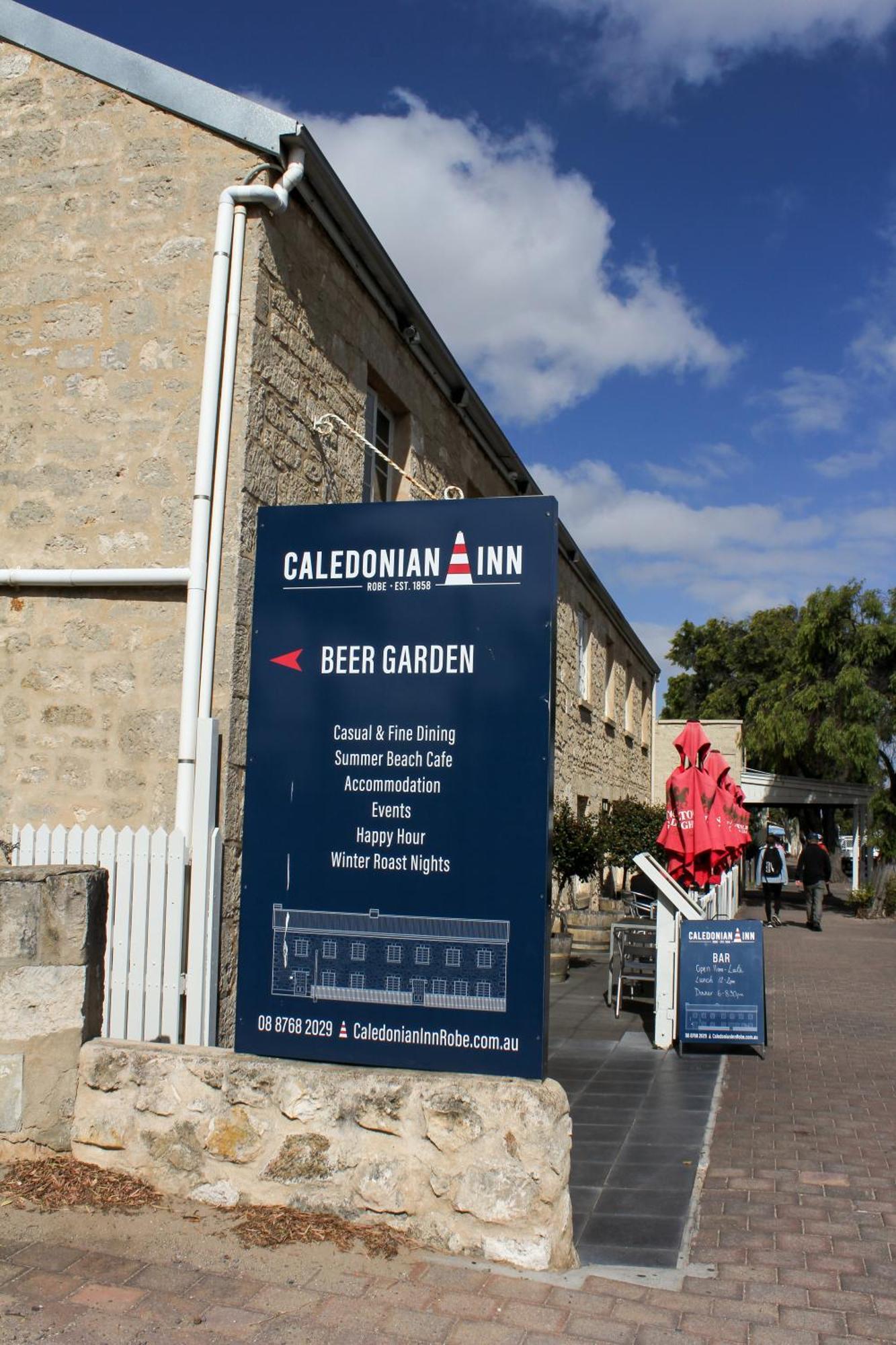 Caledonian Inn Роуб Екстериор снимка