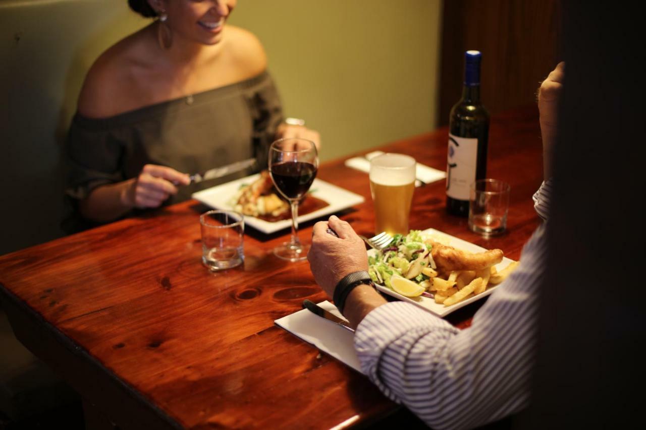 Caledonian Inn Роуб Екстериор снимка